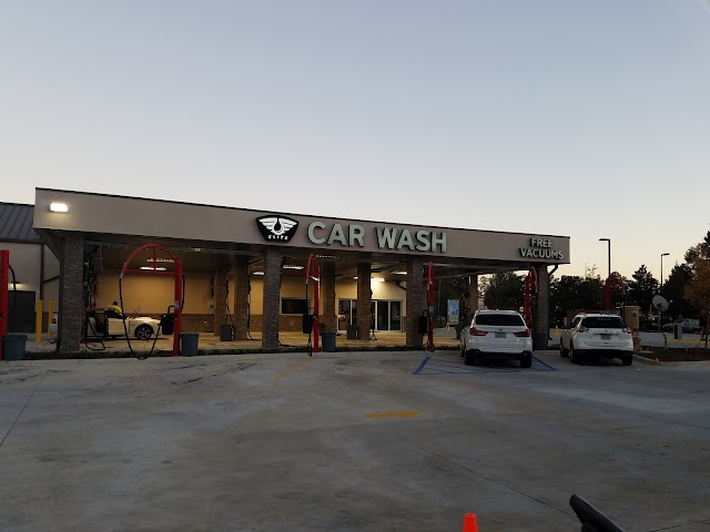 LUV Car Wash - Ogeechee Rd photo 2