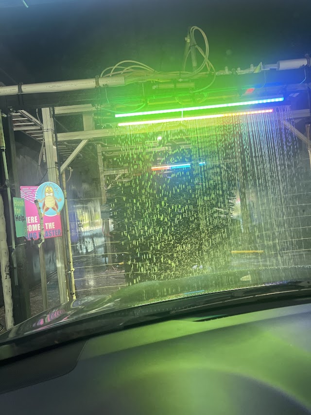 LUV Car Wash - Ogeechee Rd photo 1