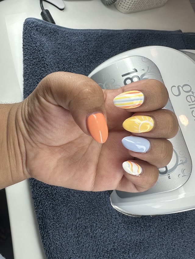 Lux Nails And Spa photo 2
