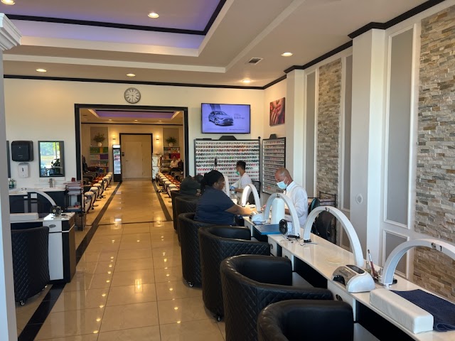 Lux Nails And Spa photo 3