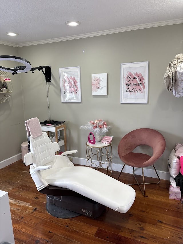 Luxe Beauty Bar Permanent Cosmetics photo 4