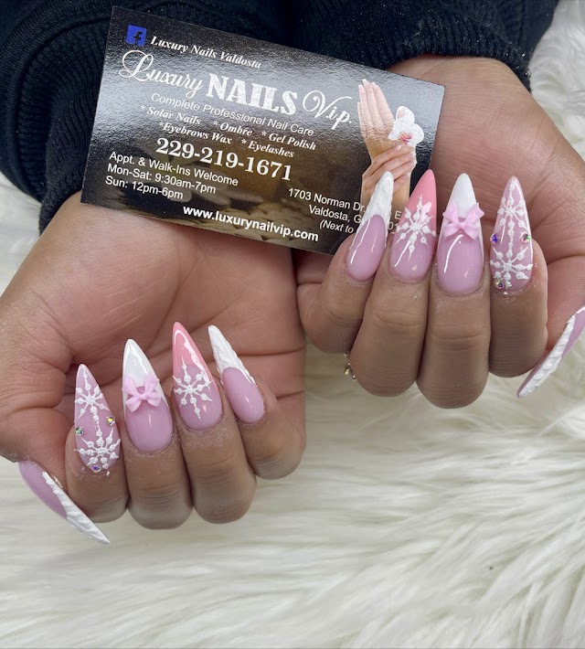 Luxury Nails