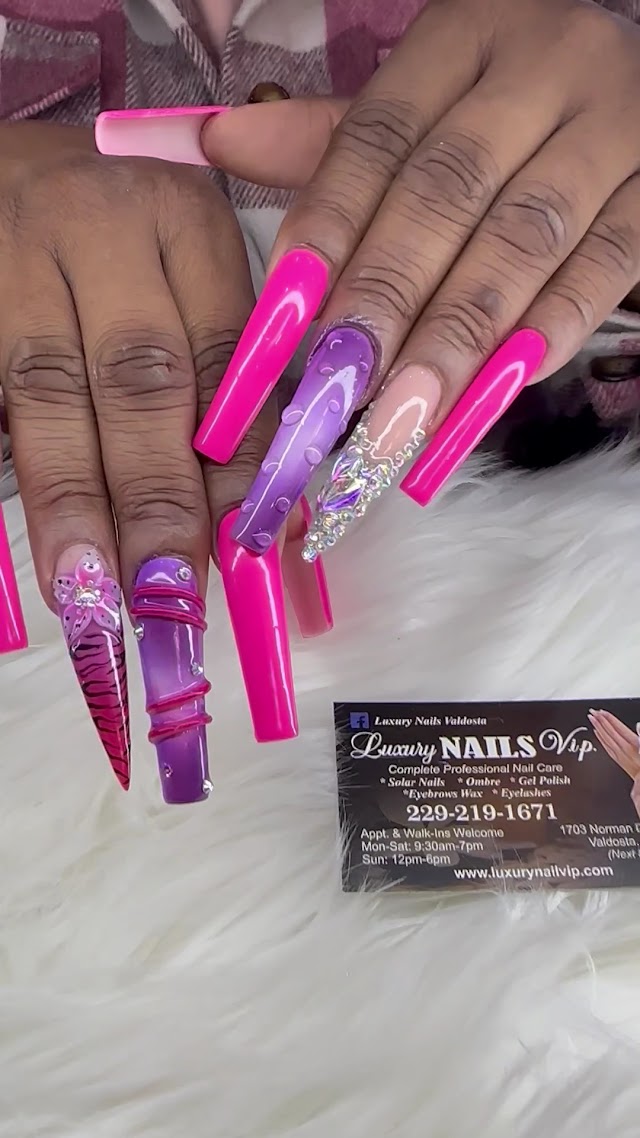 Luxury Nails photo 3