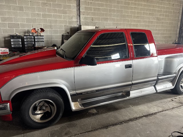Maaco Auto Body Shop & Painting photo 2