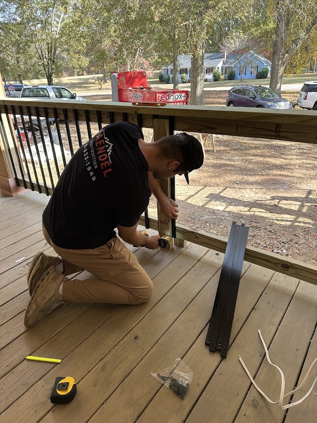 Maendel Fence & Deck
