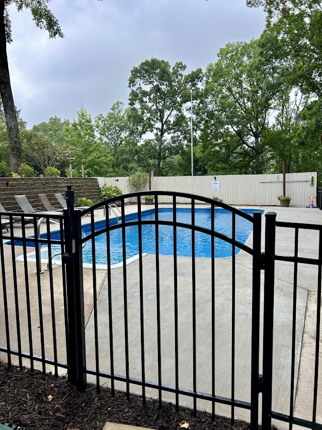 Maendel Fence & Deck photo 4