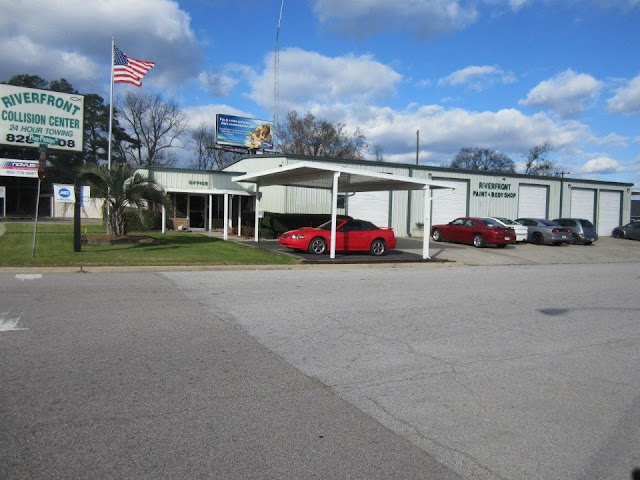 Mario's Collision Center photo 4