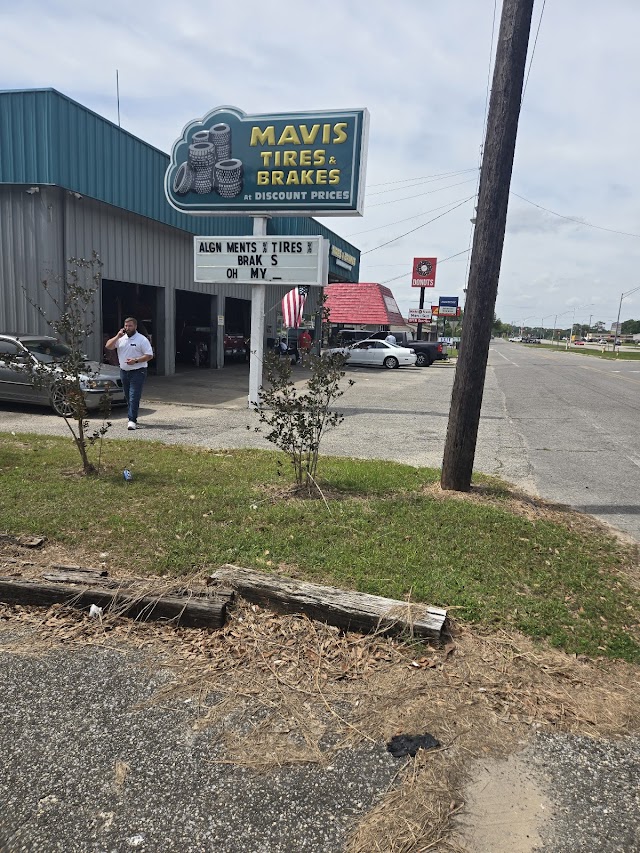 Mavis Tires & Brakes photo 4