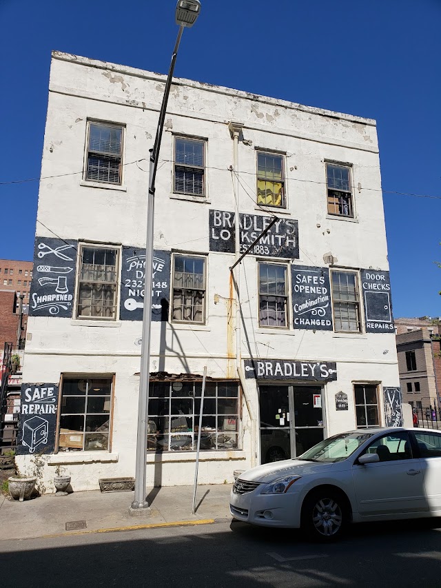 Meriwether & Tharp, LLC photo 4