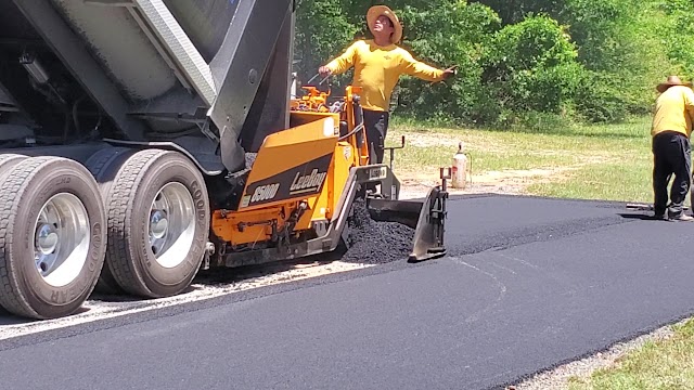 Michael's Asphalt Paving Company photo 3