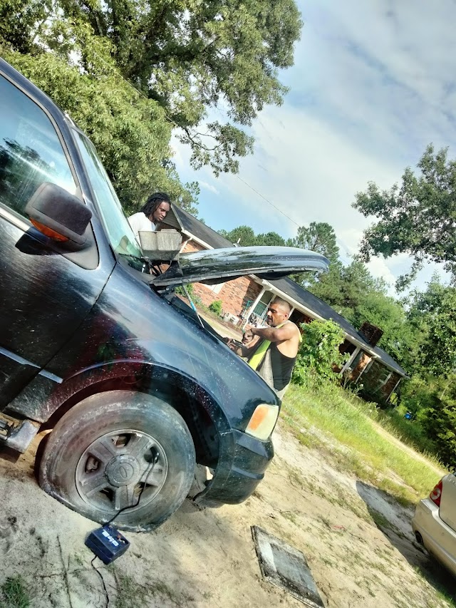 Migo the Mobile Mechanic photo 2