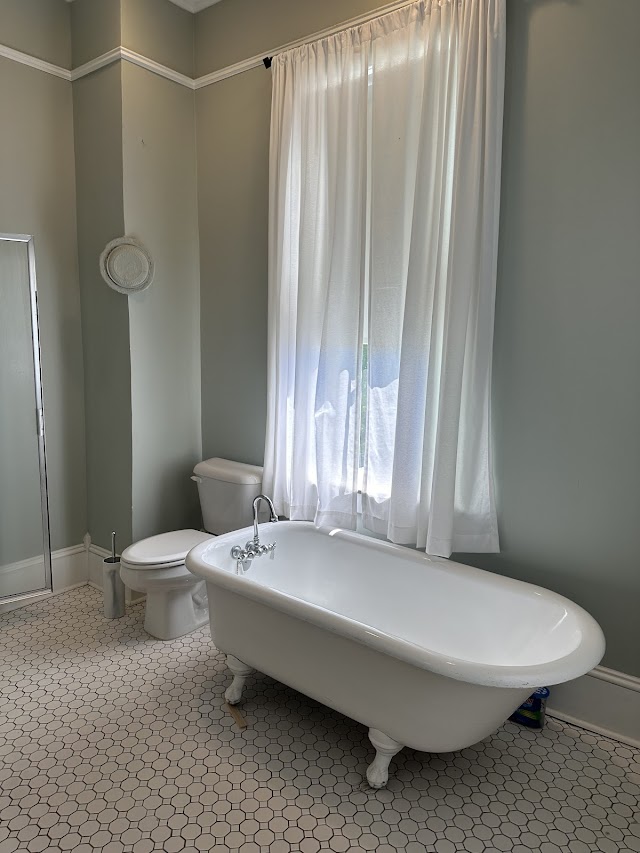 Mike's Bathtub and Tile Refinishing Co. photo 3