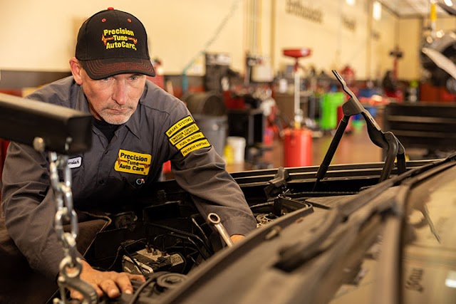 Mitchell's Automotive photo 4