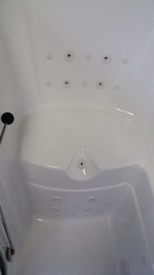 Mobile Walk-in Showers and Tubs by CustomFit photo 3