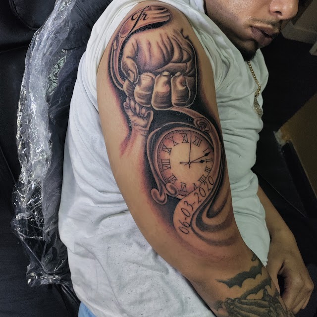 Mollin Tattoo photo 4