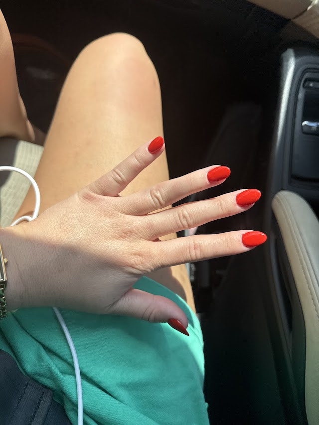 Nails 4U photo 2