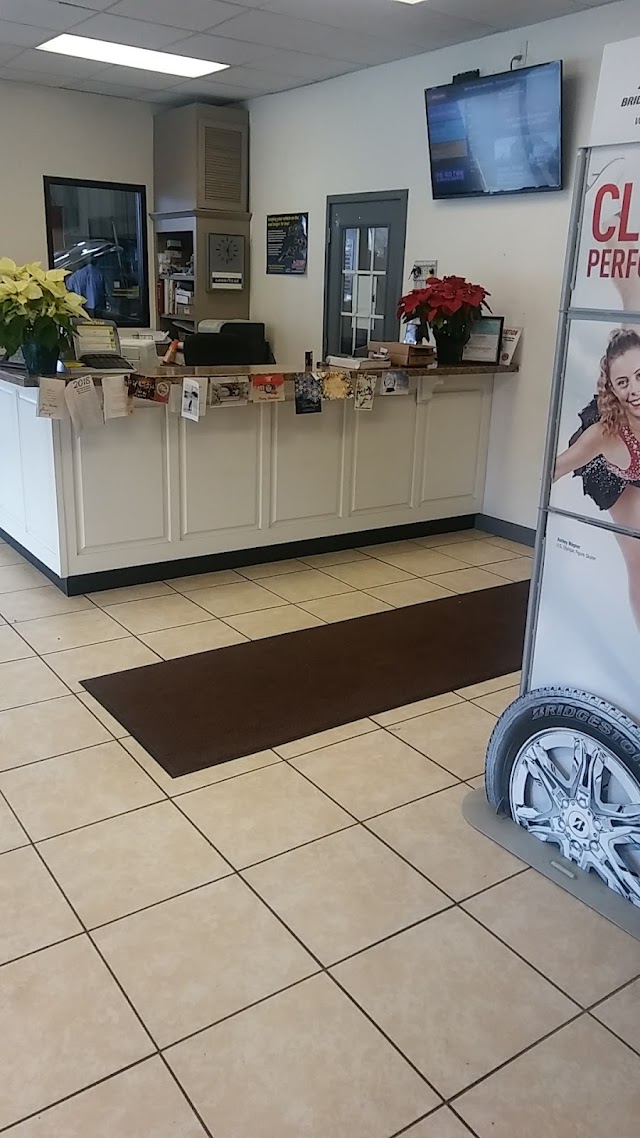 Ne-Ro Tire & Brake Service photo 2