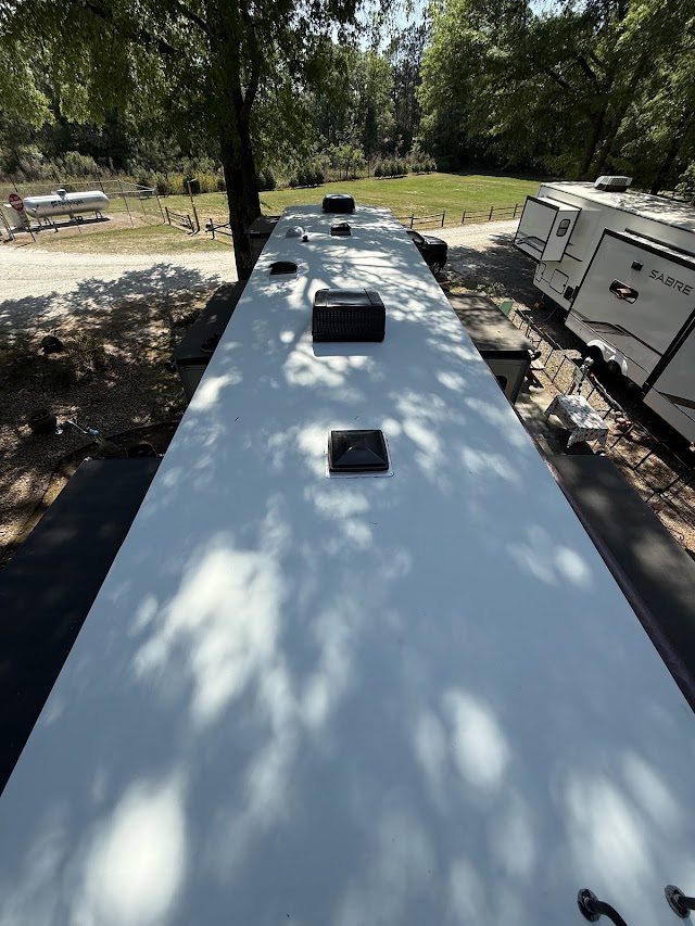 Nomad RV photo 4