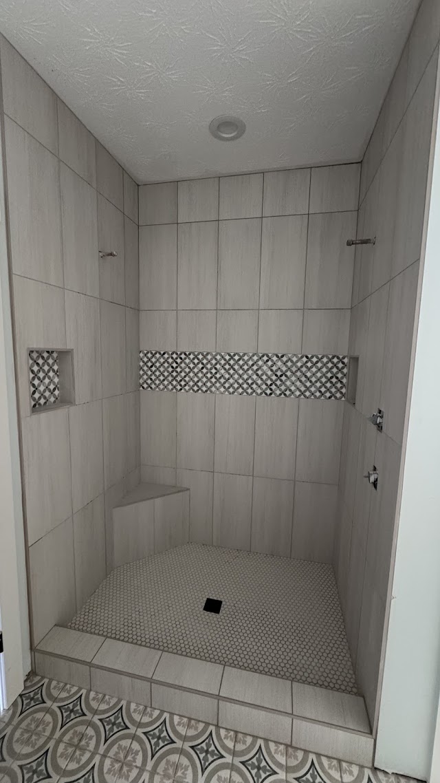 PCH LATINO TILE & FLOORING LLC photo 2