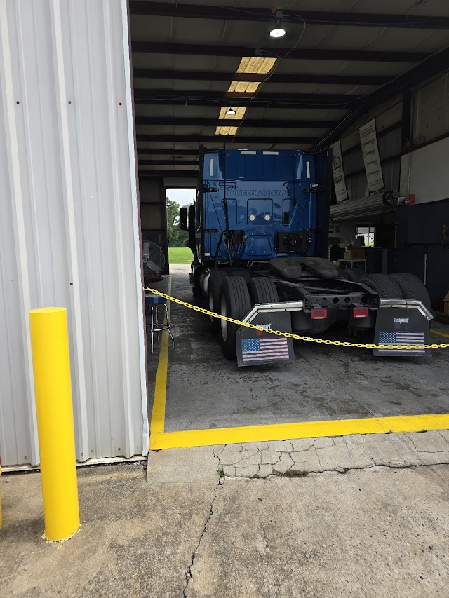 Peach State Truck Centers Byron photo 3
