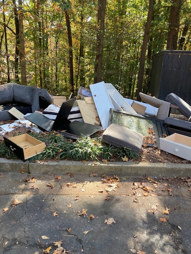 Peachtree Junk Removal photo 3
