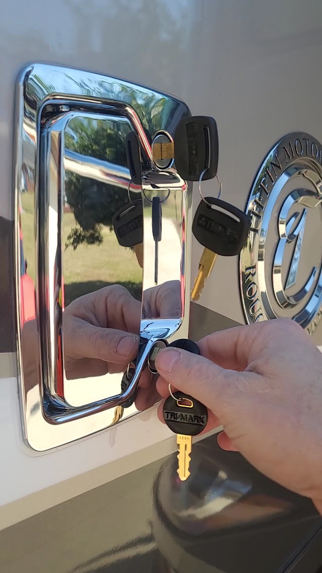 Pop-A-Lock Locksmith Mobile photo 4