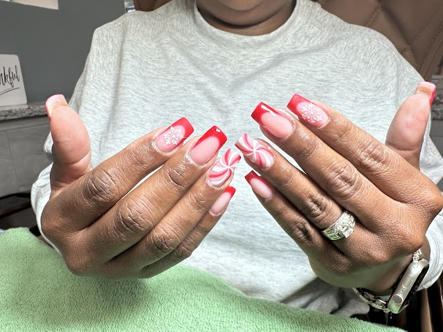 Posh Nails & Lash Lounge photo 1