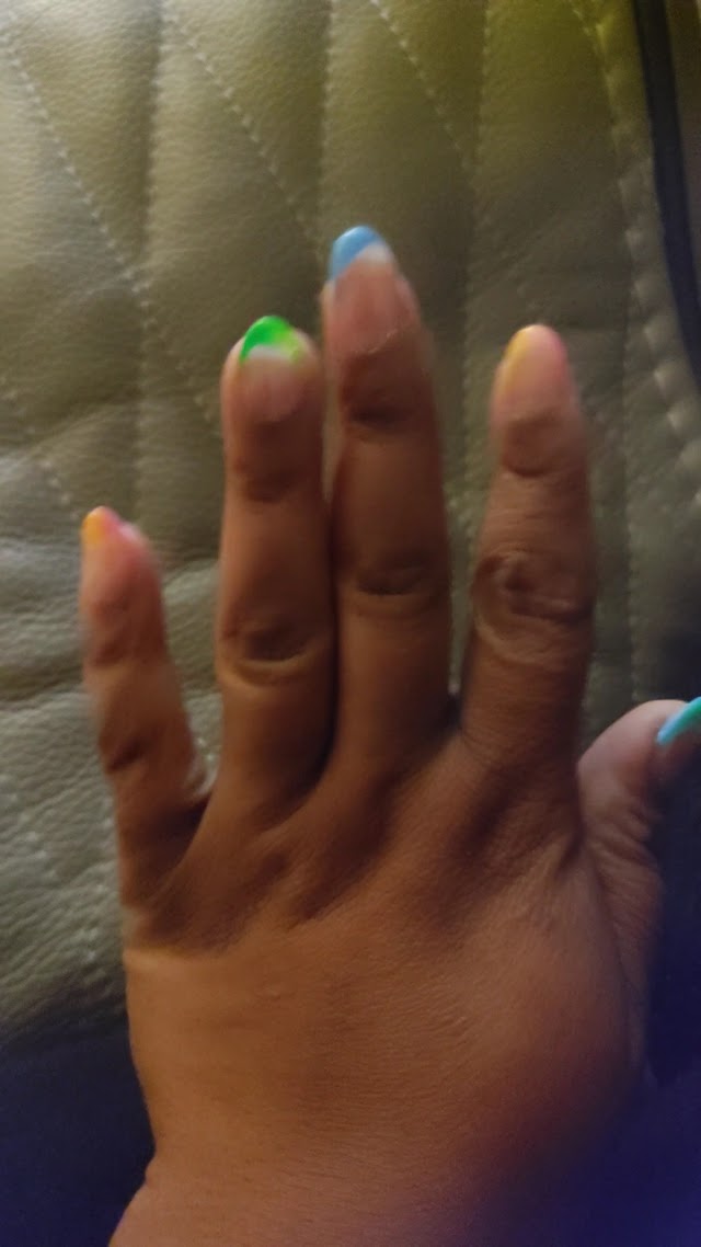 Q Nails and Spa photo 3