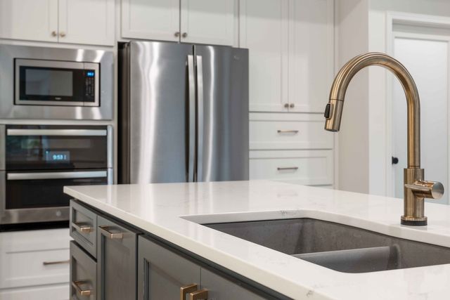 R Lucas Construction & Design LLC photo 2
