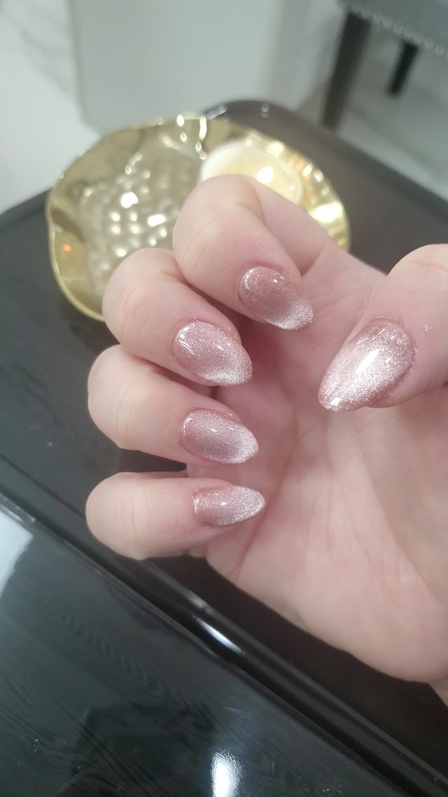 Rainbow Nails (15% Off New Customer) photo 3