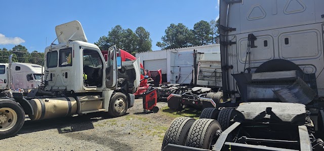 RAY-LEE'S TRUCK REPAIR