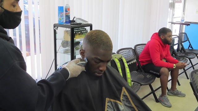 Razorline Barbershop photo 2