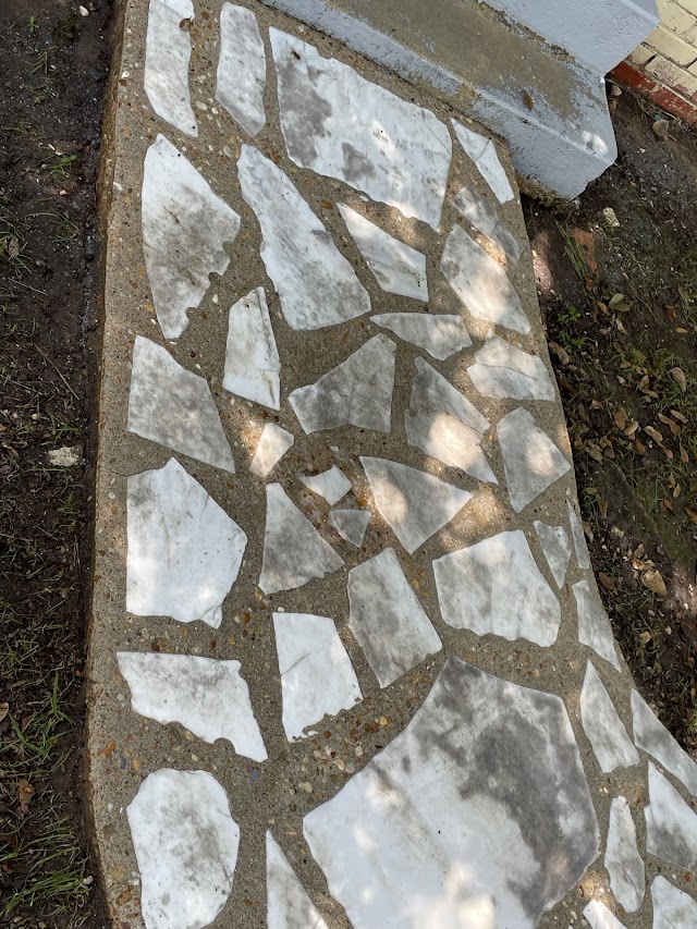 Red Bird Lawn Care, LLC & Pressure Washing photo 2