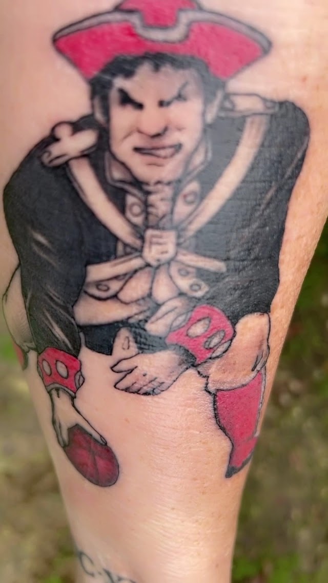 Red Ocean Tattoo photo 3