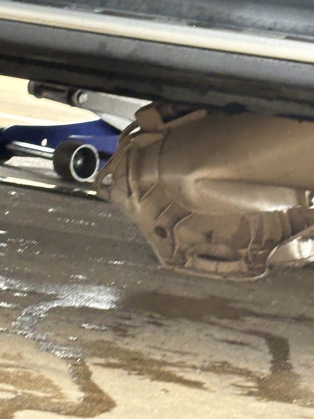 Red's Car Wash photo 2