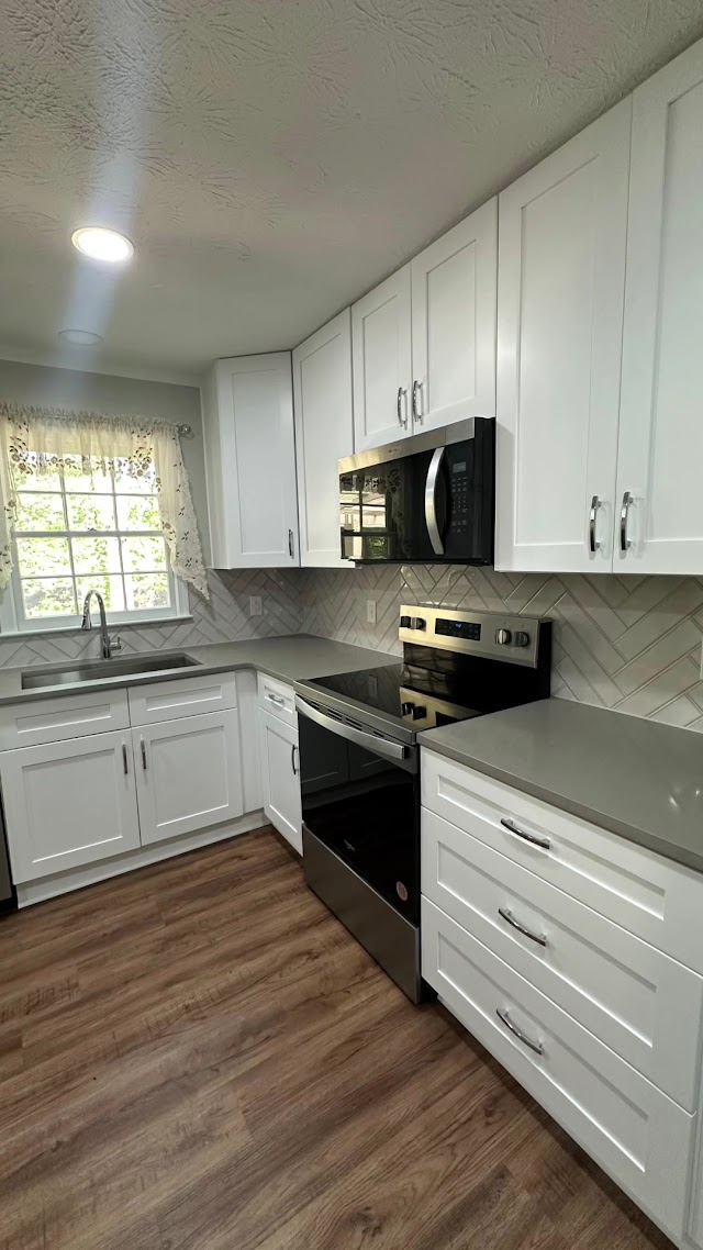 Reyes Cabinet Granite LLC photo 4