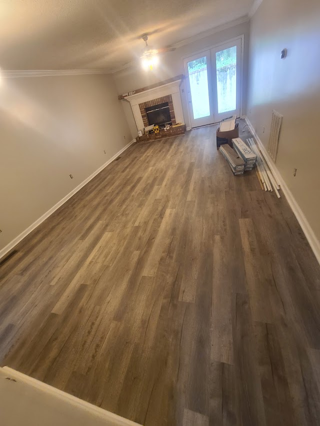 Riley's Flooring & Tile