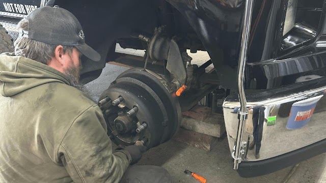 RNB Truck repair photo 2