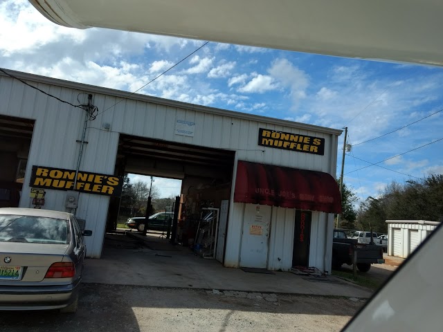 Ronnie's Mufflers & Brakes photo 2