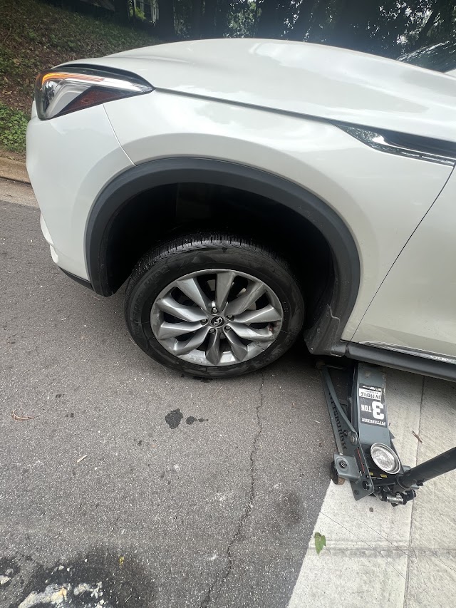 RossMobileTireAndRoadside photo 2