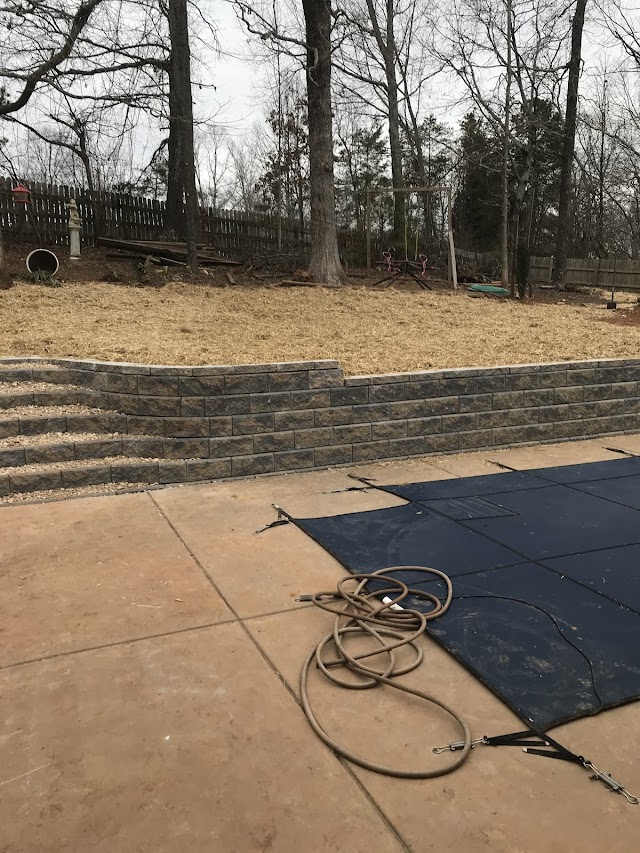 Roy Johnson & Sons Lawn Maintenance