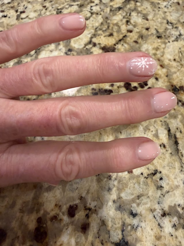 Royal nails & spa bent creek. auburn al photo 1