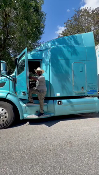 RS Moving and Warehousing photo 3