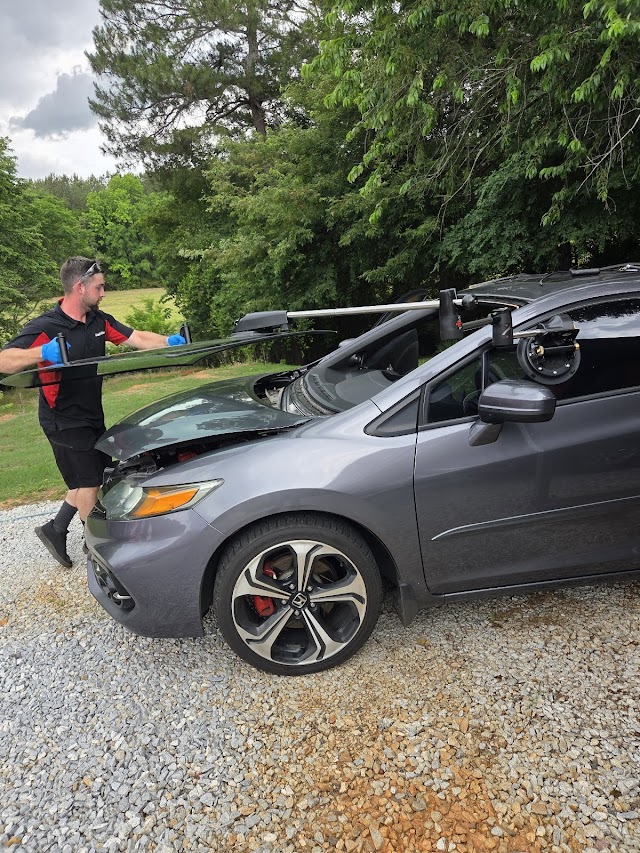 Safelite AutoGlass photo 2