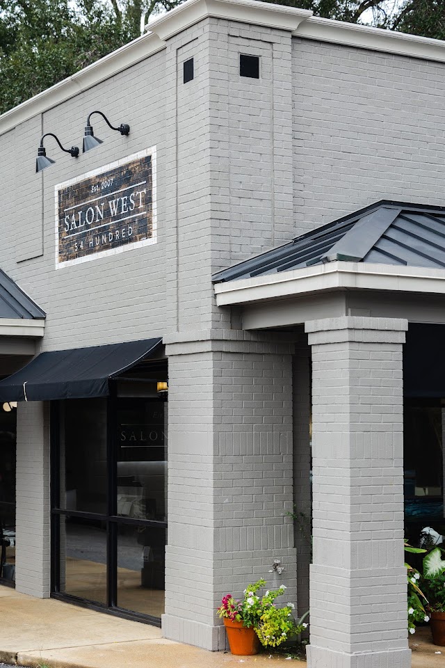Salon West photo 4