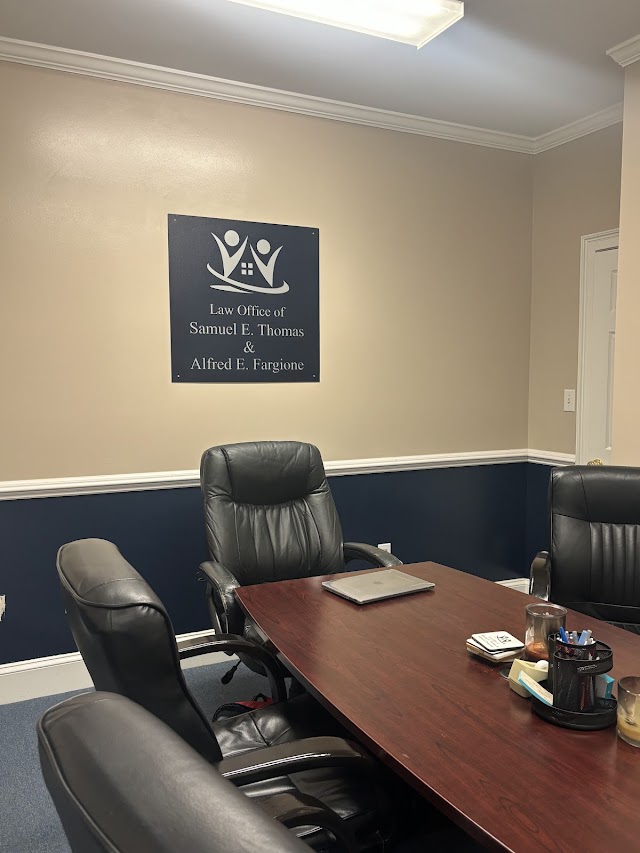 Samuel Thomas Law, LLC photo 2