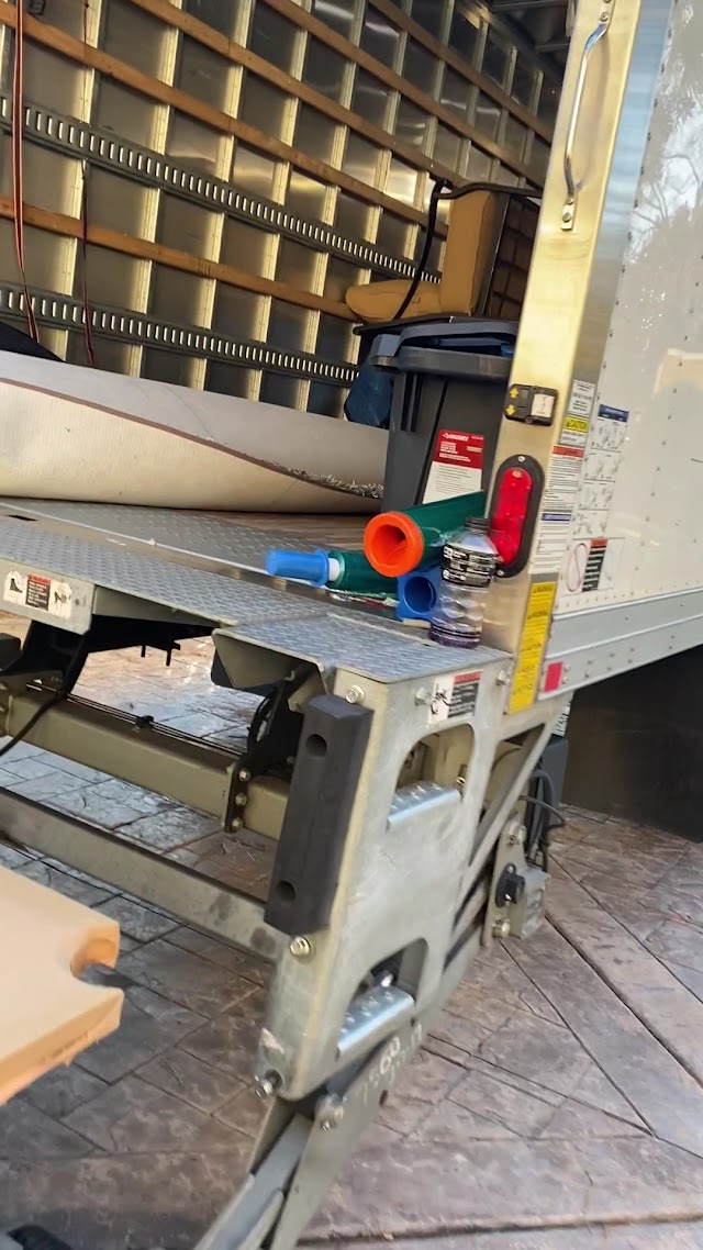 Savannah and Sons Moving Company photo 2