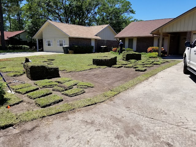 Savannah's Landscaping Services photo 2