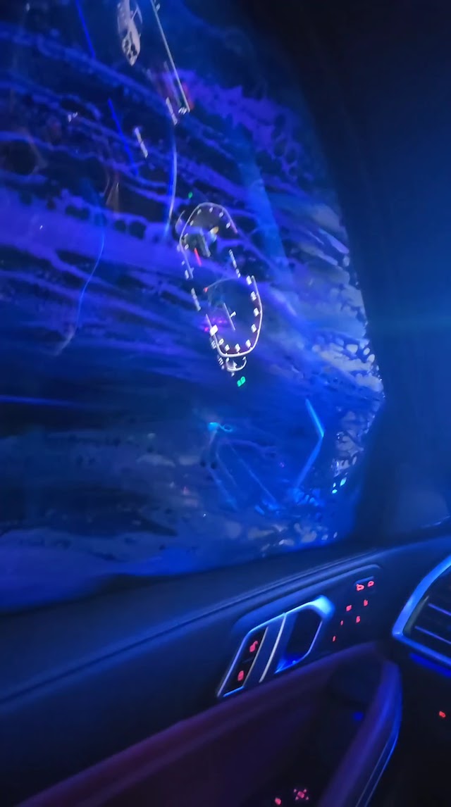 Scrubs Express Carwash photo 3