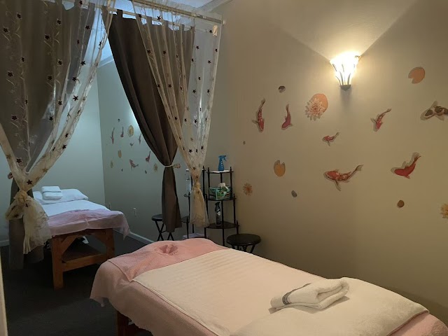 serenity massage photo 4